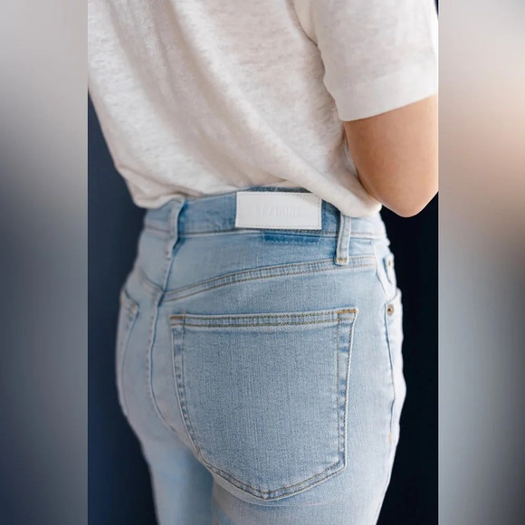 RE/DONE 70S STOVE PIPE Jeans in RIVER FADE size 25 - Picture 11 of 16